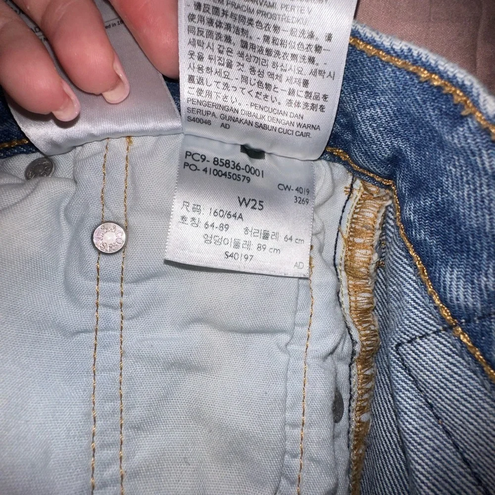 Levi's premium denim button fly Distressed Blue 501 Jean Shorts 25
